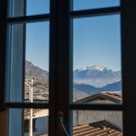 Casa *